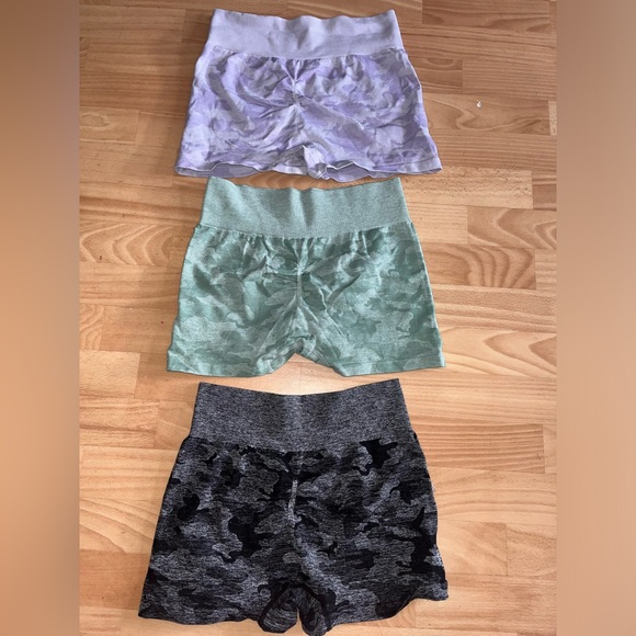 3 Medium Pairs of Gym Shorts - Picture 1 of 1